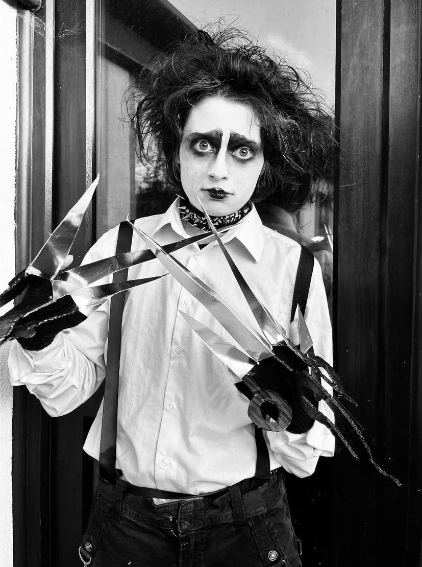 Edward Scissorhands costume